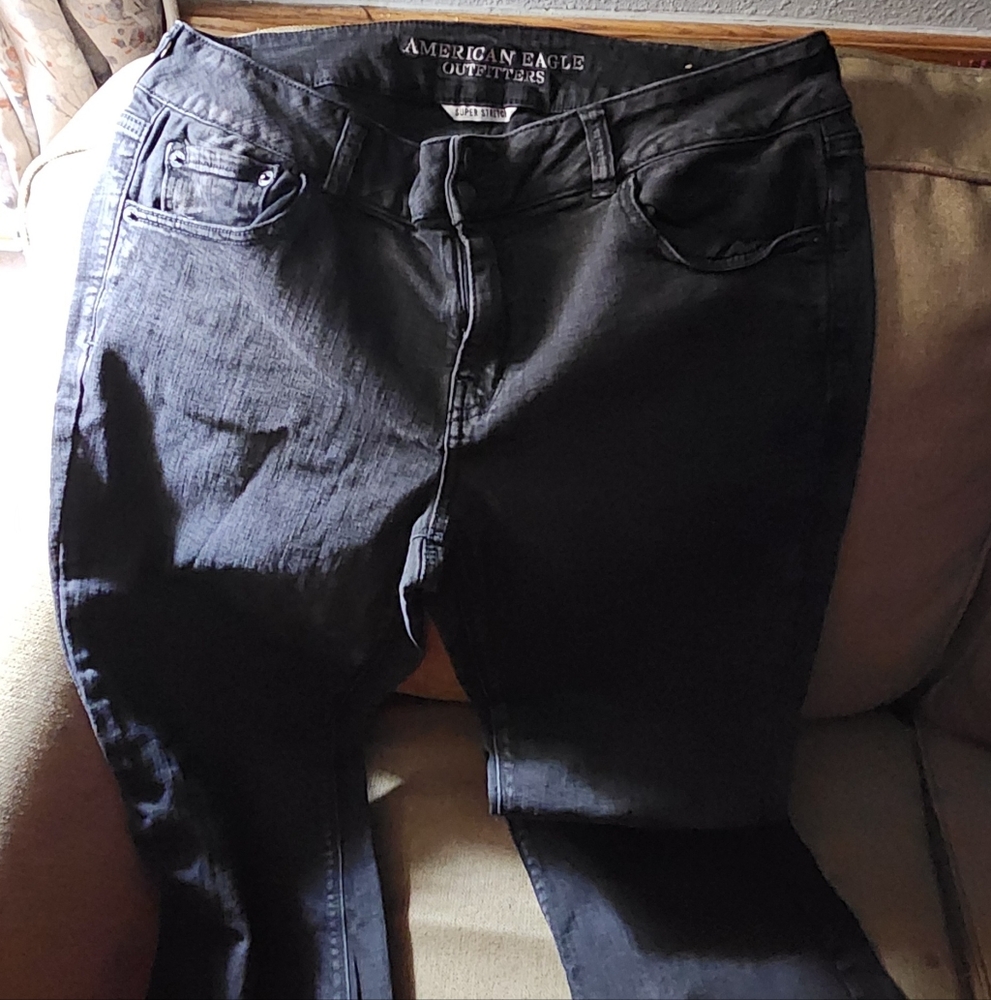 American Eagle Outfitters Women's Medium Wash Black Flare Leg Artist Jeans